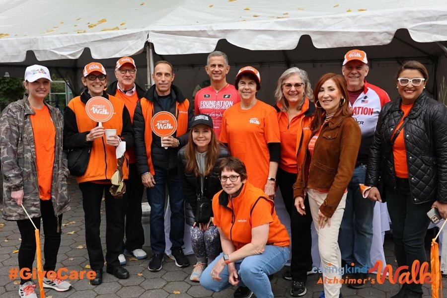 Foundation supporters at the CaringKind Alzheimer’s Walk